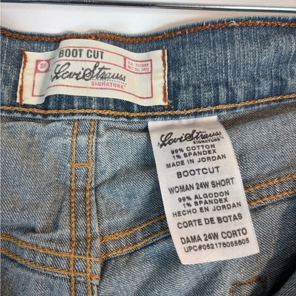Levi Strauss Signature Bootcut Jeans Women’s 24W Short Blue Denim - Picture 7 of 13